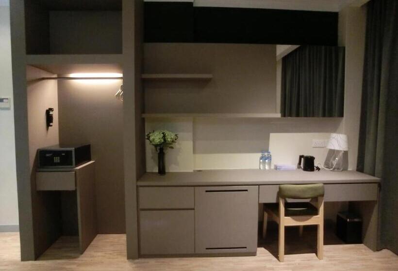 سوییت, A Hotel Joo Chiat