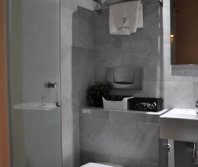 اتاق لوکس, A Hotel Joo Chiat