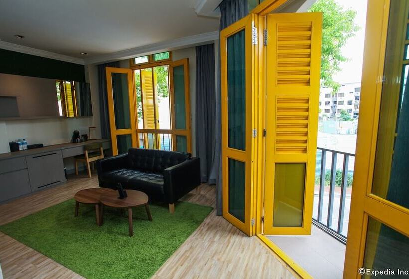 سوییت, A Hotel Joo Chiat
