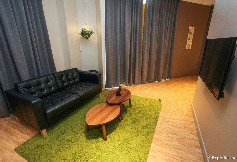 سوییت, A Hotel Joo Chiat