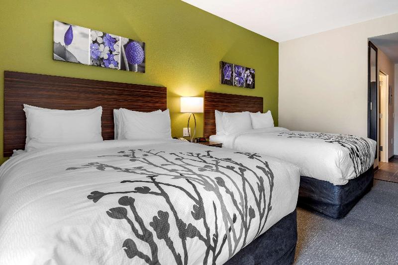 اتاق لوکس, A Hotel Joo Chiat