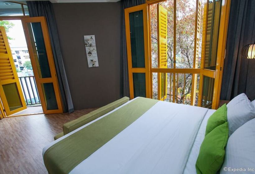 سوییت, A Hotel Joo Chiat