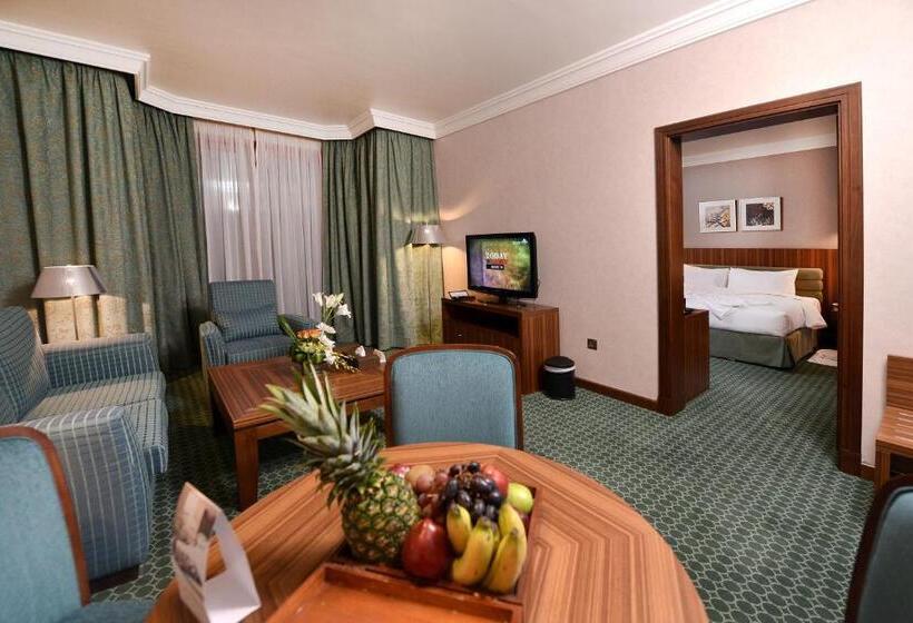 クラブスイート, City Seasons Al Hamra