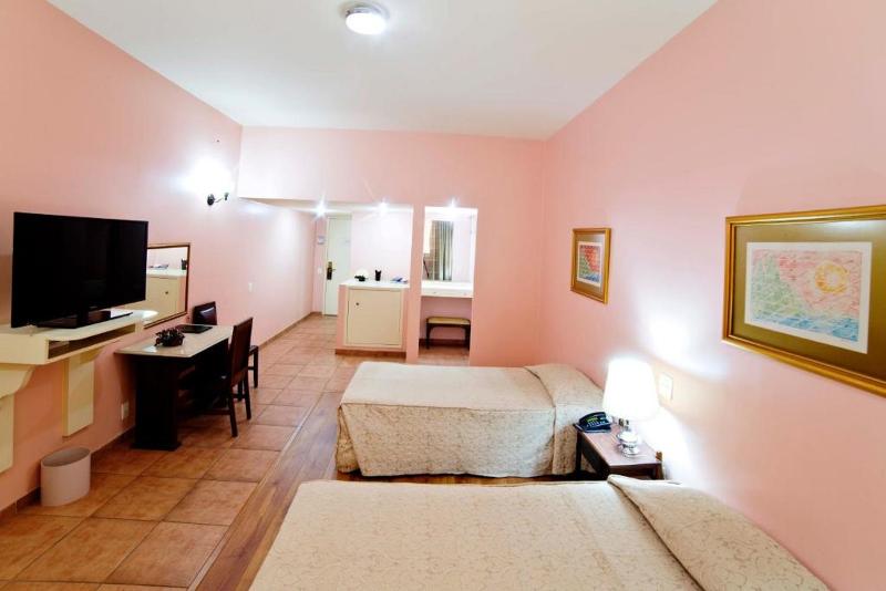 Номер Стандарт Трехместный, Dayrell Hotel E Centro De Convenções