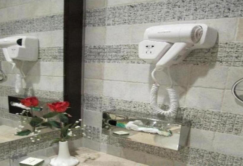 スタンダードシティビュールーム, Dorrar Aleiman Royal