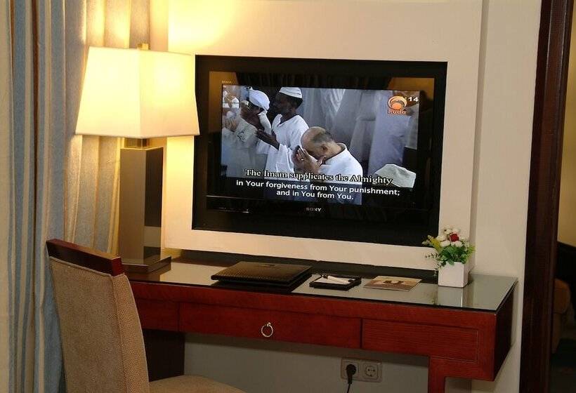 スタンダードシティビュールーム, Dorrar Aleiman Royal