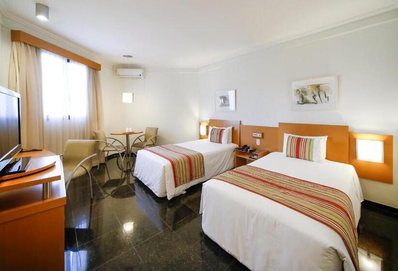 Номер Deluxe, Grand Hotel Royal Sorocaba By Atlantica