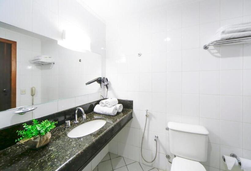 חדר דחוקס עם מיטת קינג, Grand Hotel Royal Sorocaba By Atlantica