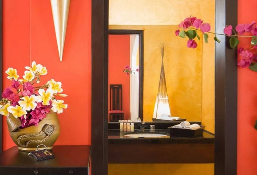 اتاق لوکس, My Blue