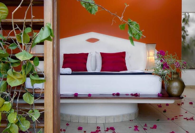 اتاق لوکس, My Blue