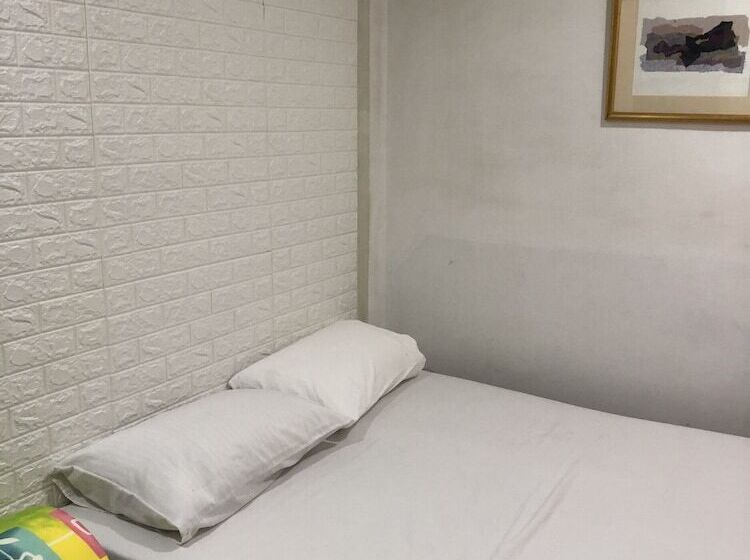 Standard Room, New Asia Star