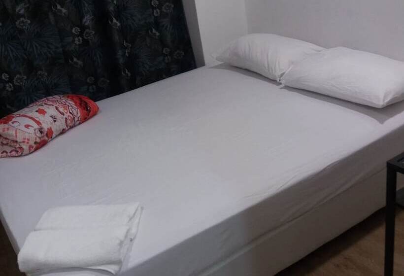 Standard Room, New Asia Star