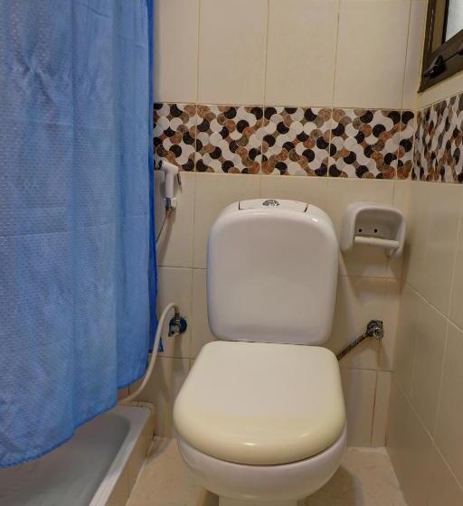 带大床的标准间, Oasis Deira