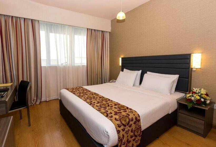 带大床的标准间, Oasis Deira