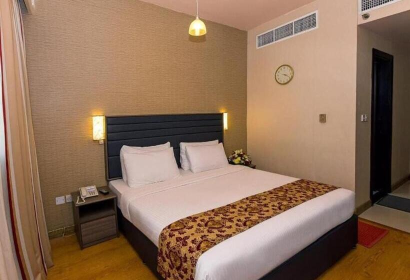 带大床的标准间, Oasis Deira