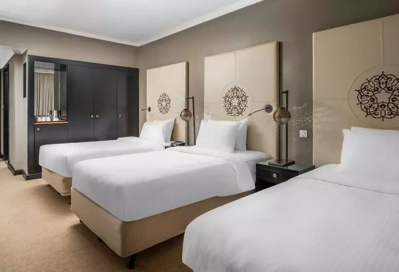 اتاق کلاسیک سه تخته, Sofitel Shahd Al Madinah