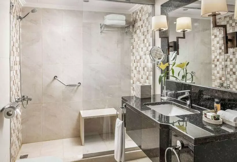 سوئیت پرستیژ با چشم انداز, Sofitel Shahd Al Madinah