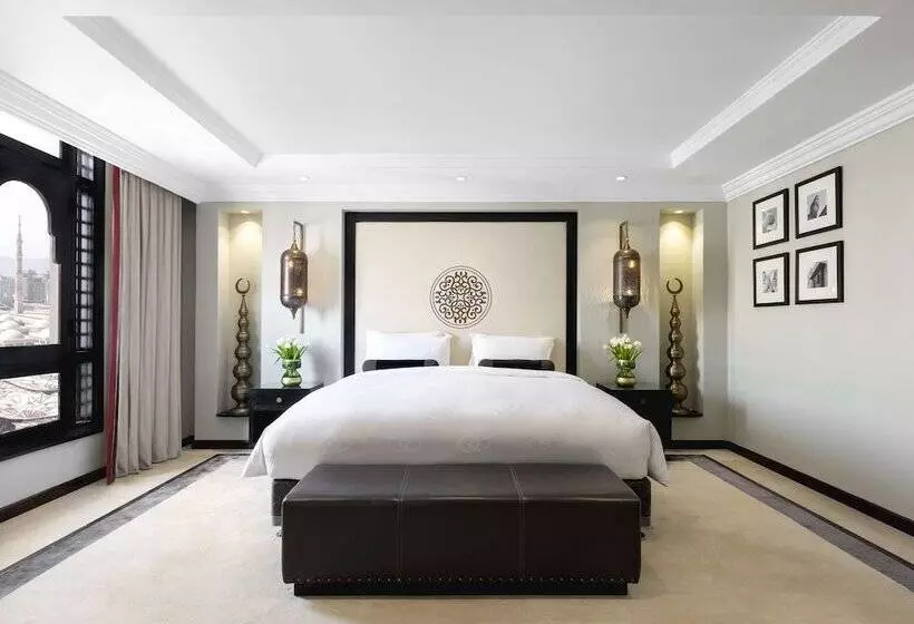 اتاق سوپریور با چشم‌انداز, Sofitel Shahd Al Madinah