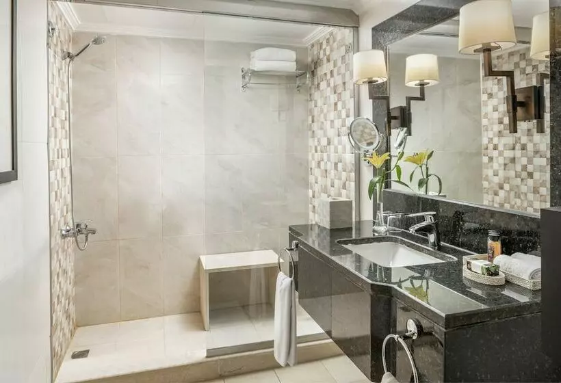سوییت خانوادگی, Sofitel Shahd Al Madinah