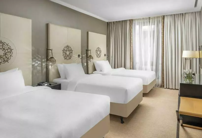 اتاق کلاسیک سه تخته, Sofitel Shahd Al Madinah