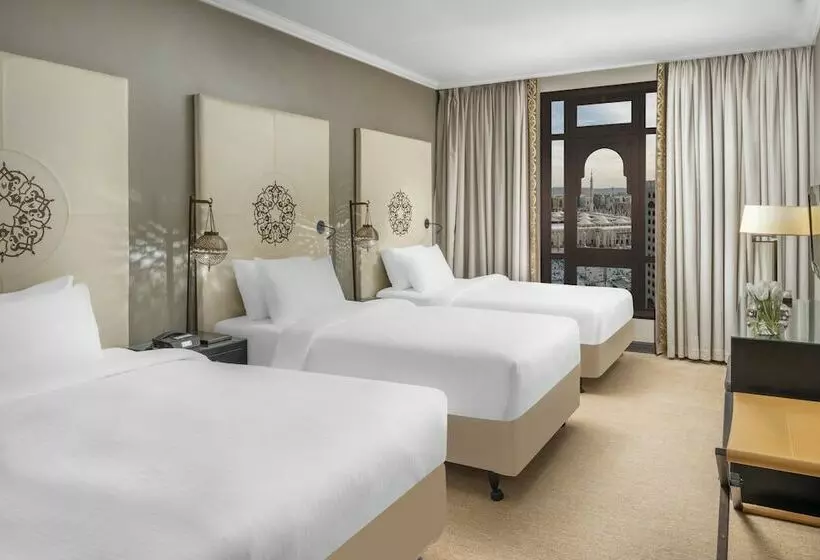 اتاق کلاسیک سه تخته, Sofitel Shahd Al Madinah