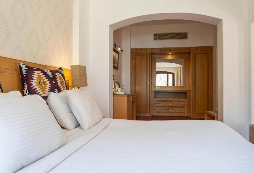 اتاق سوپریور با چشم‌انداز باغ, Tamra Beach Resort