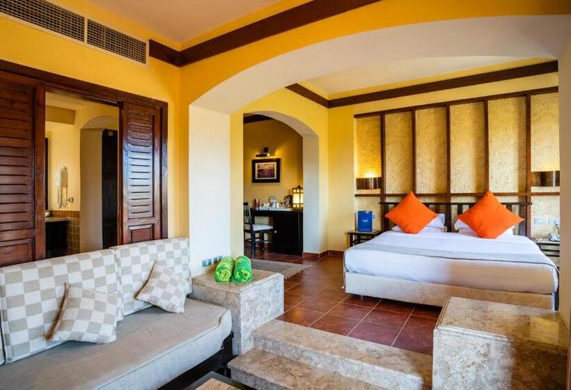 اتاق سوپریور با چشم‌انداز استخر, Tamra Beach Resort