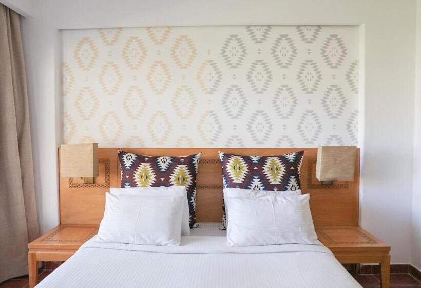 اتاق سوپریور با چشم‌انداز دریا, Tamra Beach Resort