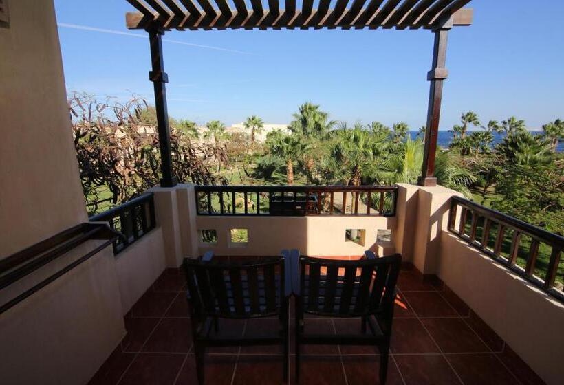 اتاق سوپریور با چشم‌انداز دریا, Tamra Beach Resort