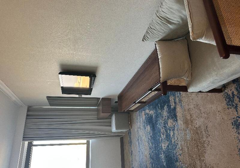 高级套房, Al Hyatt Jeddah Continental