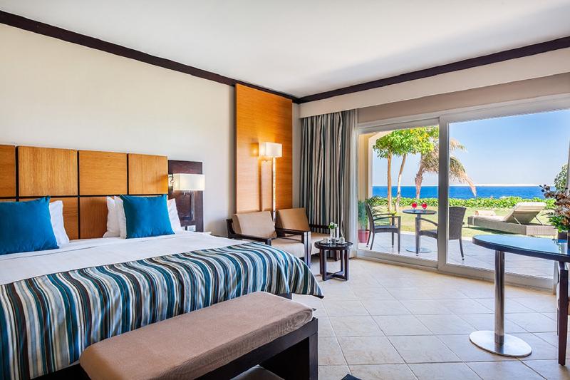 اتاق لوکس با چشم‌انداز استخر, Cleopatra Luxury Resort Sharm El Sheikh