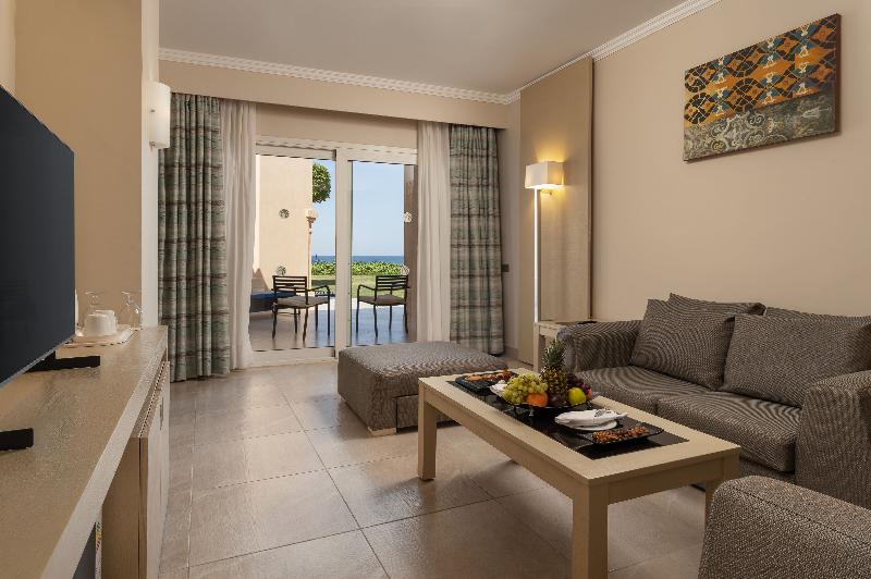 سوییت جونیور, Cleopatra Luxury Resort Sharm El Sheikh