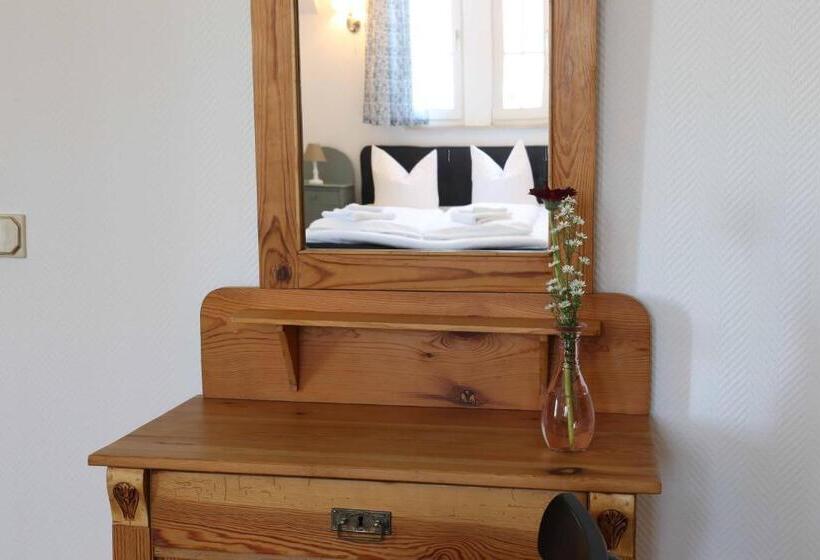 Семейный Номер Deluxe, 1912