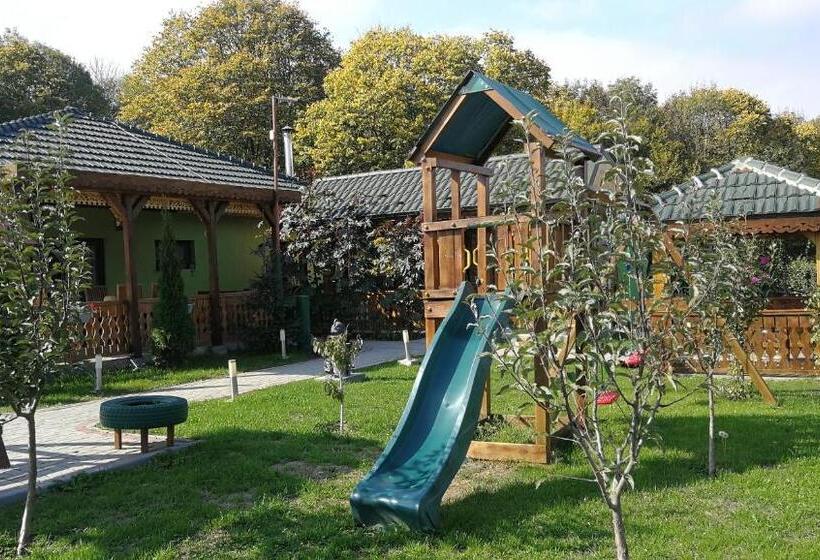 Дом 4 Спальни, Agropensiunea Valea Fagilor