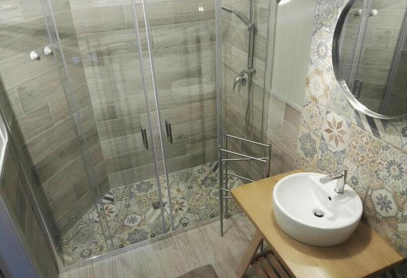 اتاق استاندارد چهار تخته, Sole Di Maggio