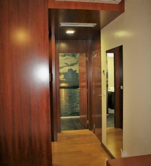 اتاق خانوادگی, Microrent Rooms