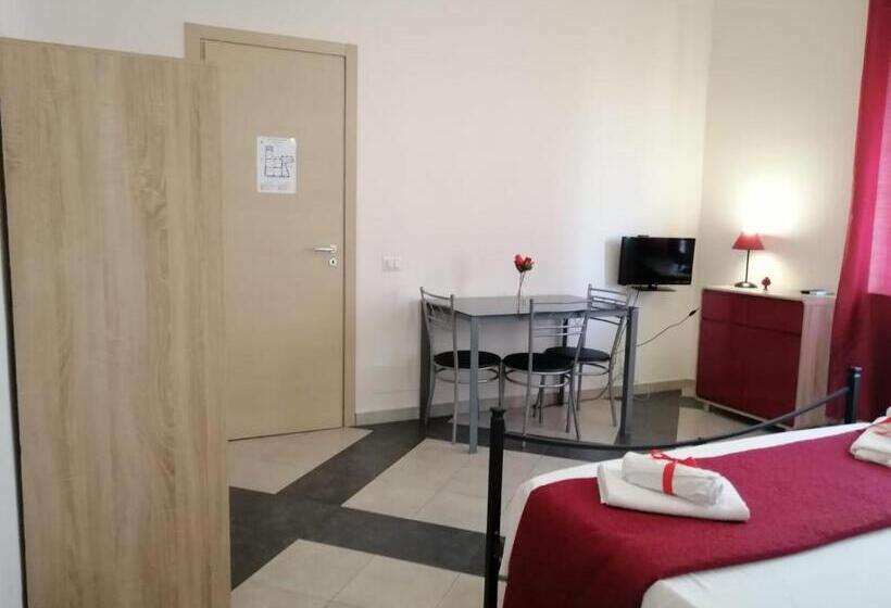 اتاق استاندارد سه تخته با بالکن, B & B Jasmine