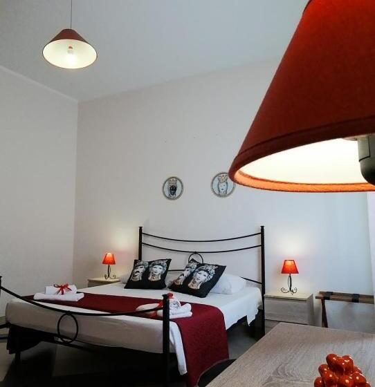 Трехместный Номер Стандарт с Балконом, B & B Jasmine