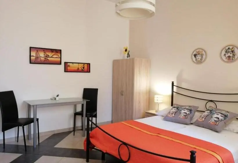 Standard room with outdoor bath, B & B Jasmine