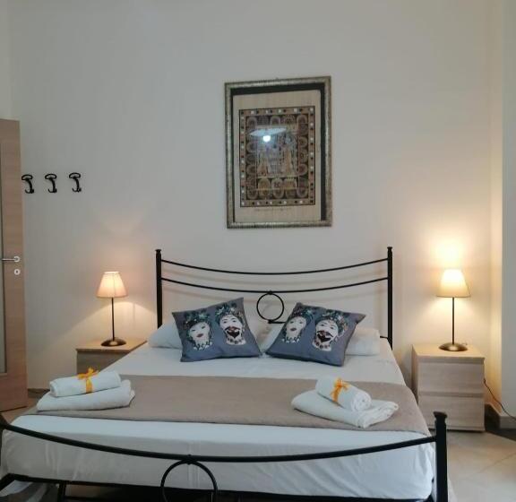 Четырехместный Номер Стандарт с Балконом, B & B Jasmine