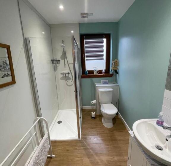 디럭스 룸, Doura Lodge