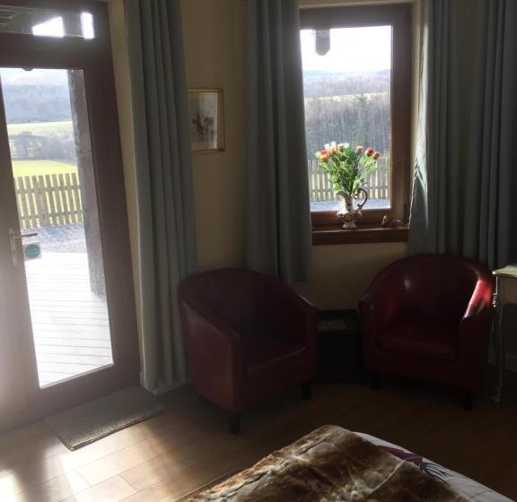 발코니 디럭스 룸, Doura Lodge