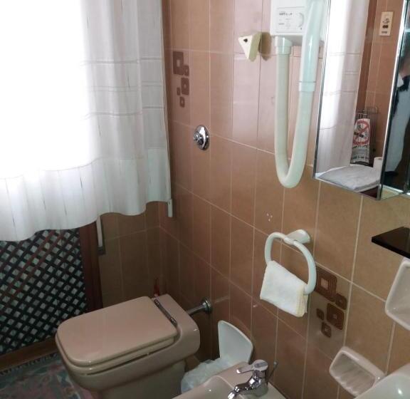 اتاق سوپریور چهار تخته, Sacco Bed&breakfast