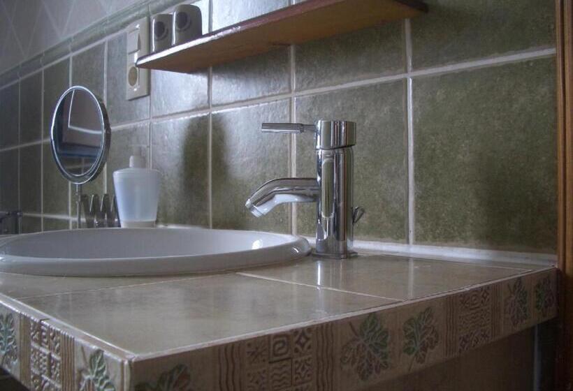 غرفة قياسية, As Jarras