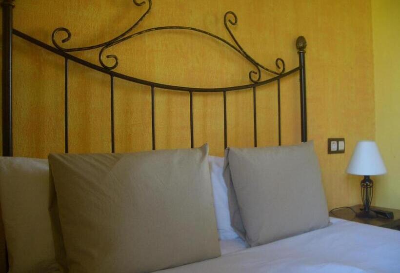 غرفة قياسية, As Jarras