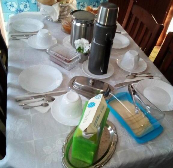 اتاق استاندارد با سرویس بهداشتی مشترک, Dona Julia