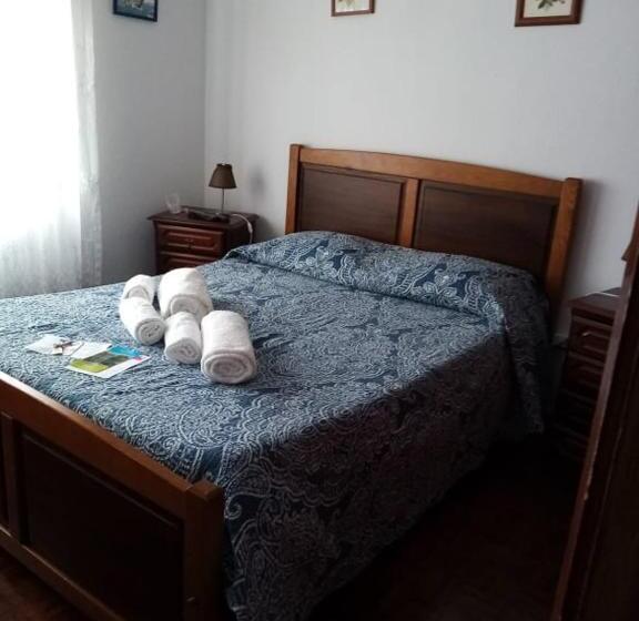 Quarto Estandar Banheiro Compartilhado, Dona Julia