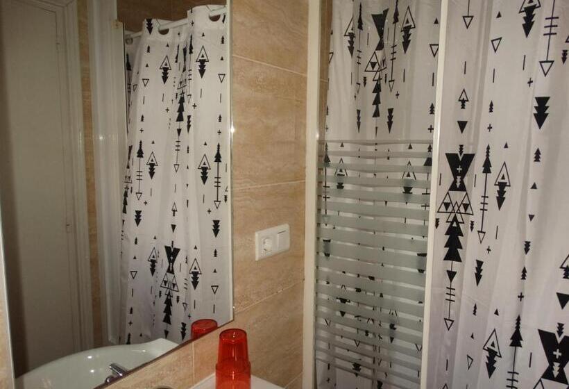 Номер Стандарт Индивидуальный, Pension Plaza