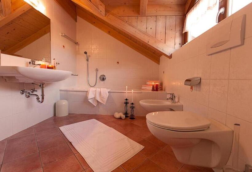 דירת חדר סופריור, Appartement Huber