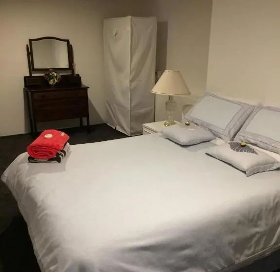 デラックスルーム, Panorama On Sorell B&b